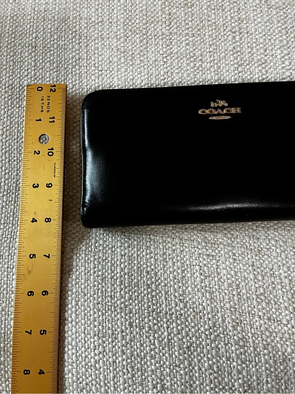 Coach Black Smooth Leather Accordion Zip Continental Wallet